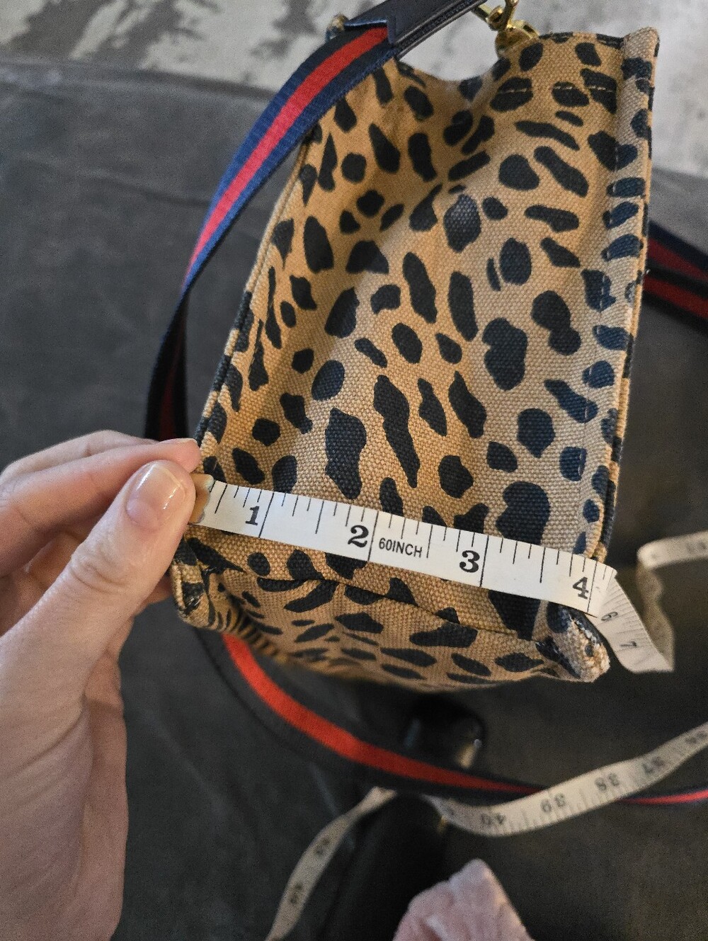 STELLA & DOT Game Changer Leopard Tote - Picture 7 of 7